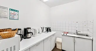 von_poll_real_estate_property_25171221VPG_image_16