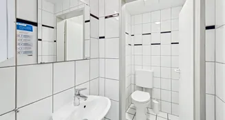 von_poll_real_estate_property_25171221VPG_image_15