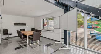 von_poll_real_estate_property_25171228_image_6