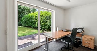 von_poll_real_estate_property_25171222_image_13
