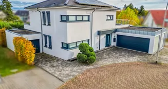 von_poll_real_estate_property_25171233_image_0