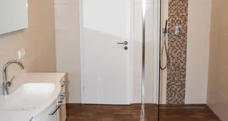 von_poll_real_estate_property_25171235_image_4