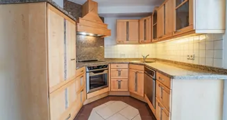 von_poll_real_estate_property_25171236_image_16