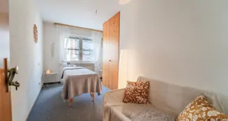 von_poll_real_estate_property_25171236G+W_image_3