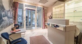 von_poll_real_estate_property_25171236_image_1