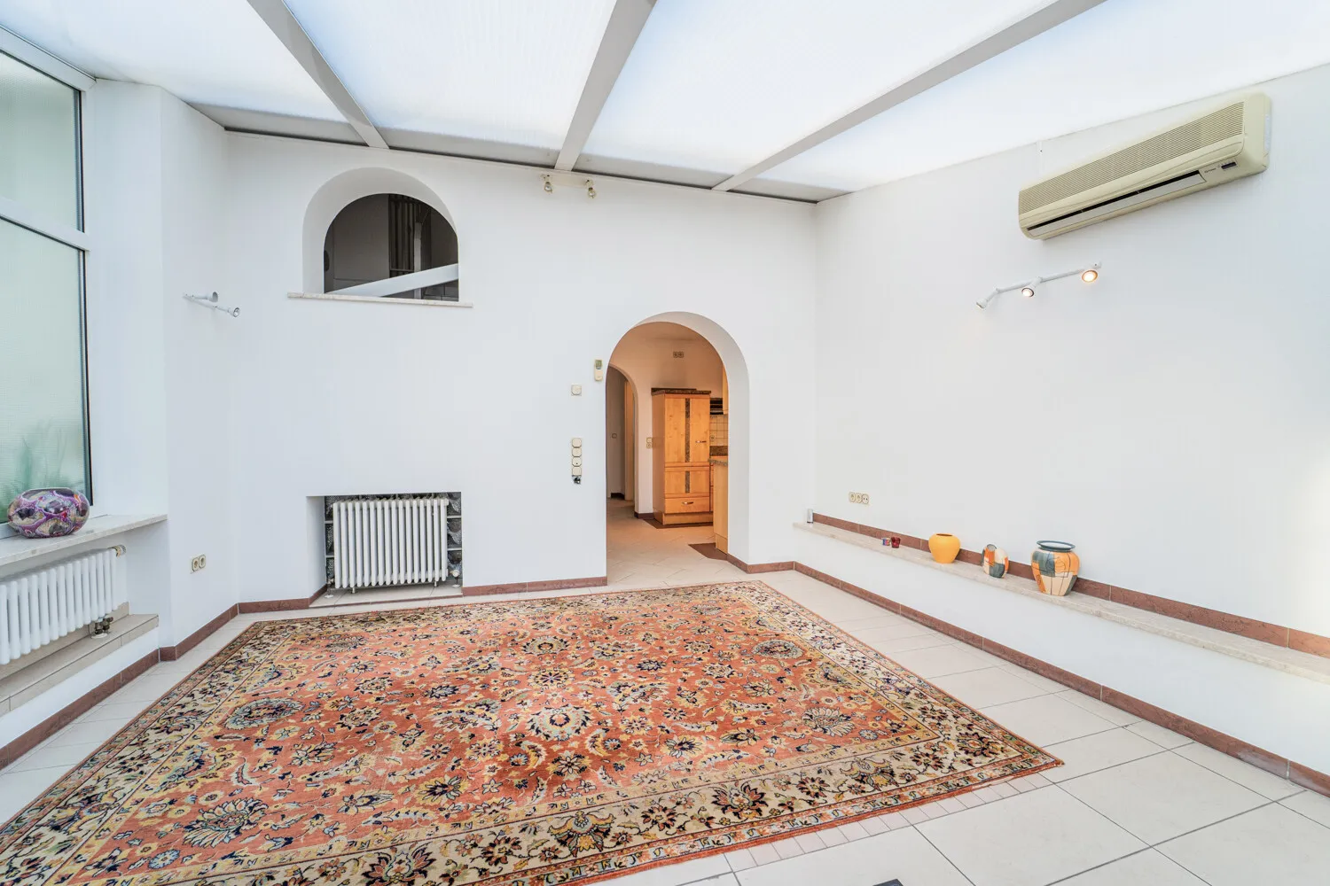 Wintergarten mit viel Tageslicht