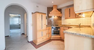 von_poll_real_estate_property_25171236_image_17