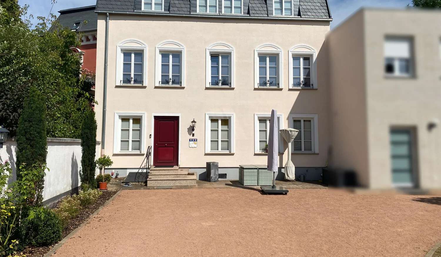 Frontansicht der Immobilie "Remise am Glacis"