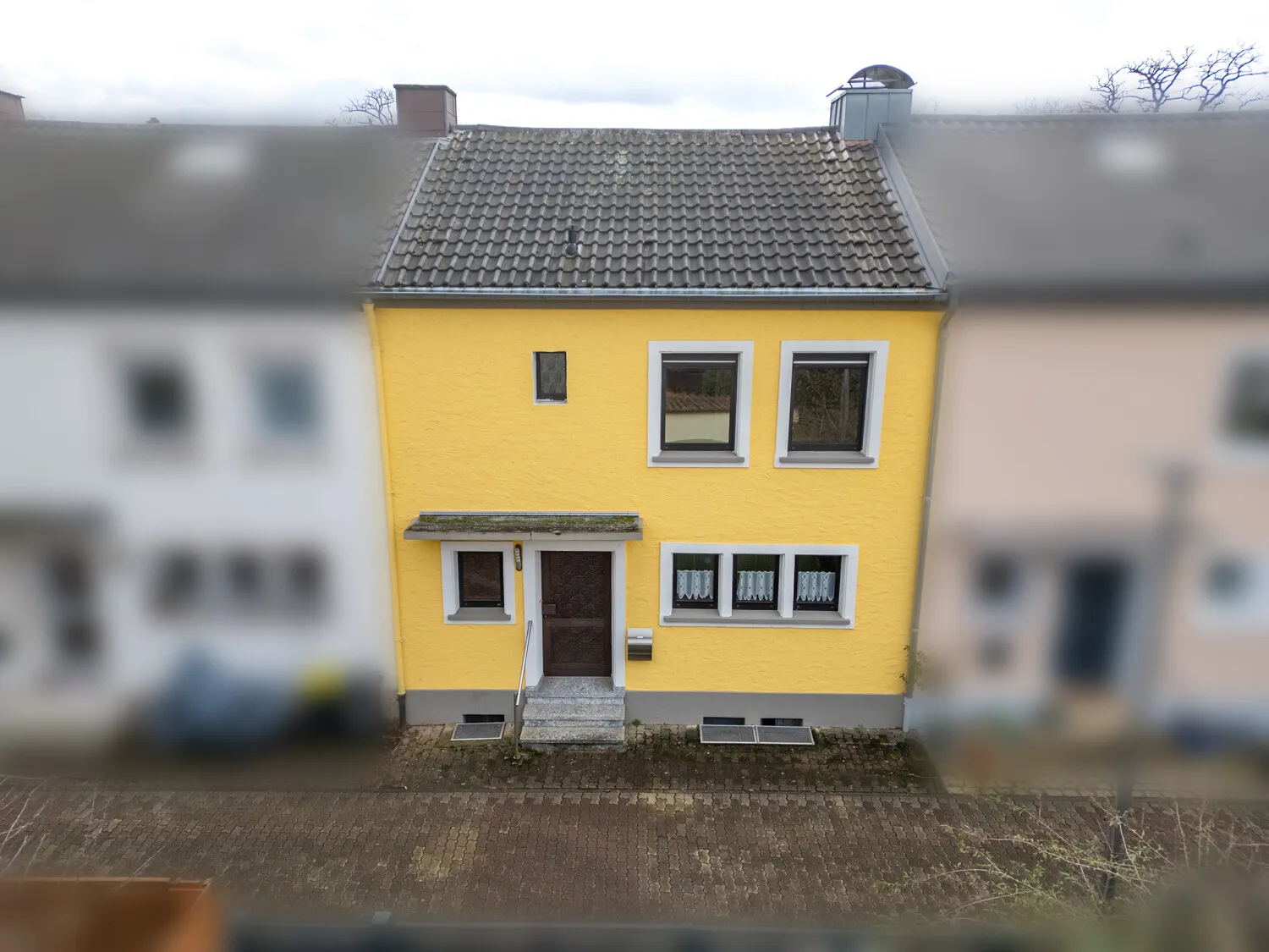 Frontansicht des Reihenmittelhauses