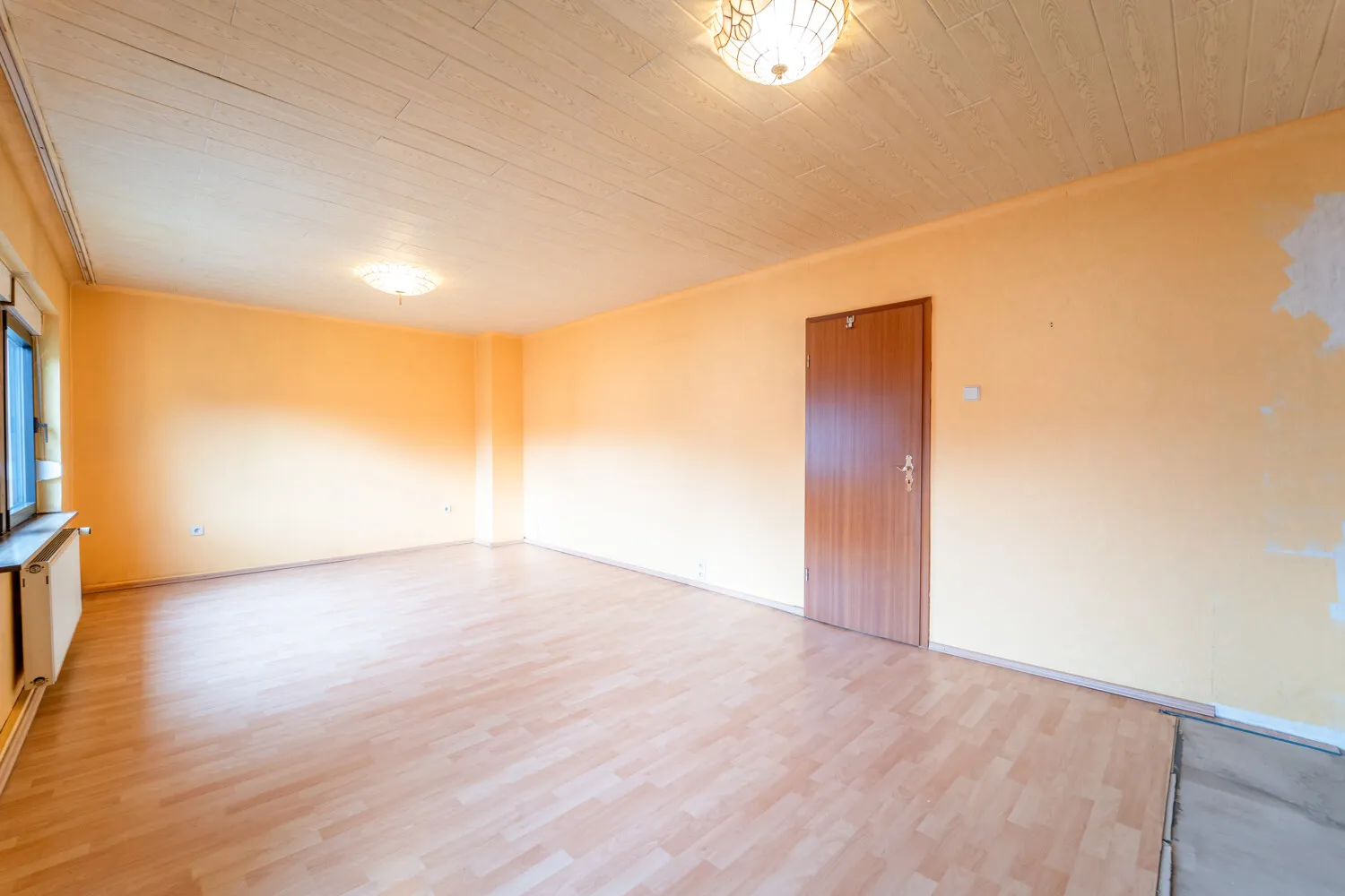 Schlafzimmer mit großzügigem Platzangebot