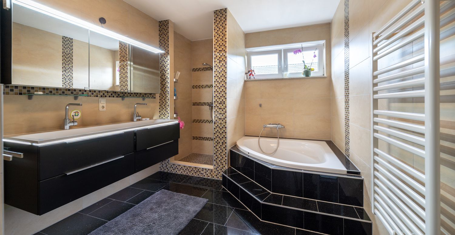 1. OG Badezimmer