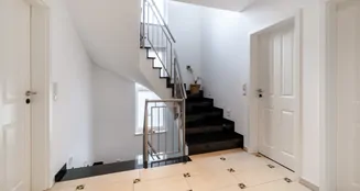 von_poll_real_estate_property_25019011_image_8