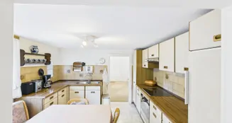 von_poll_real_estate_property_24019032_image_18