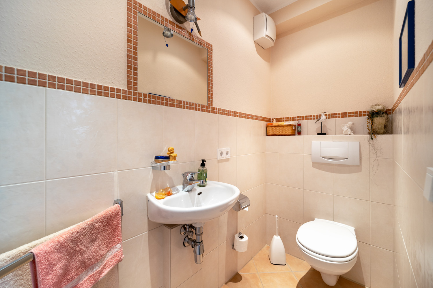 Gäste-WC 1. OG rechts