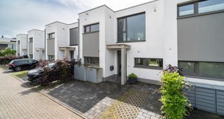 von_poll_real_estate_property_25019018_image_1