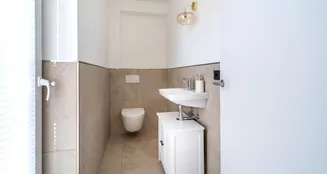 von_poll_real_estate_property_25019033_image_7