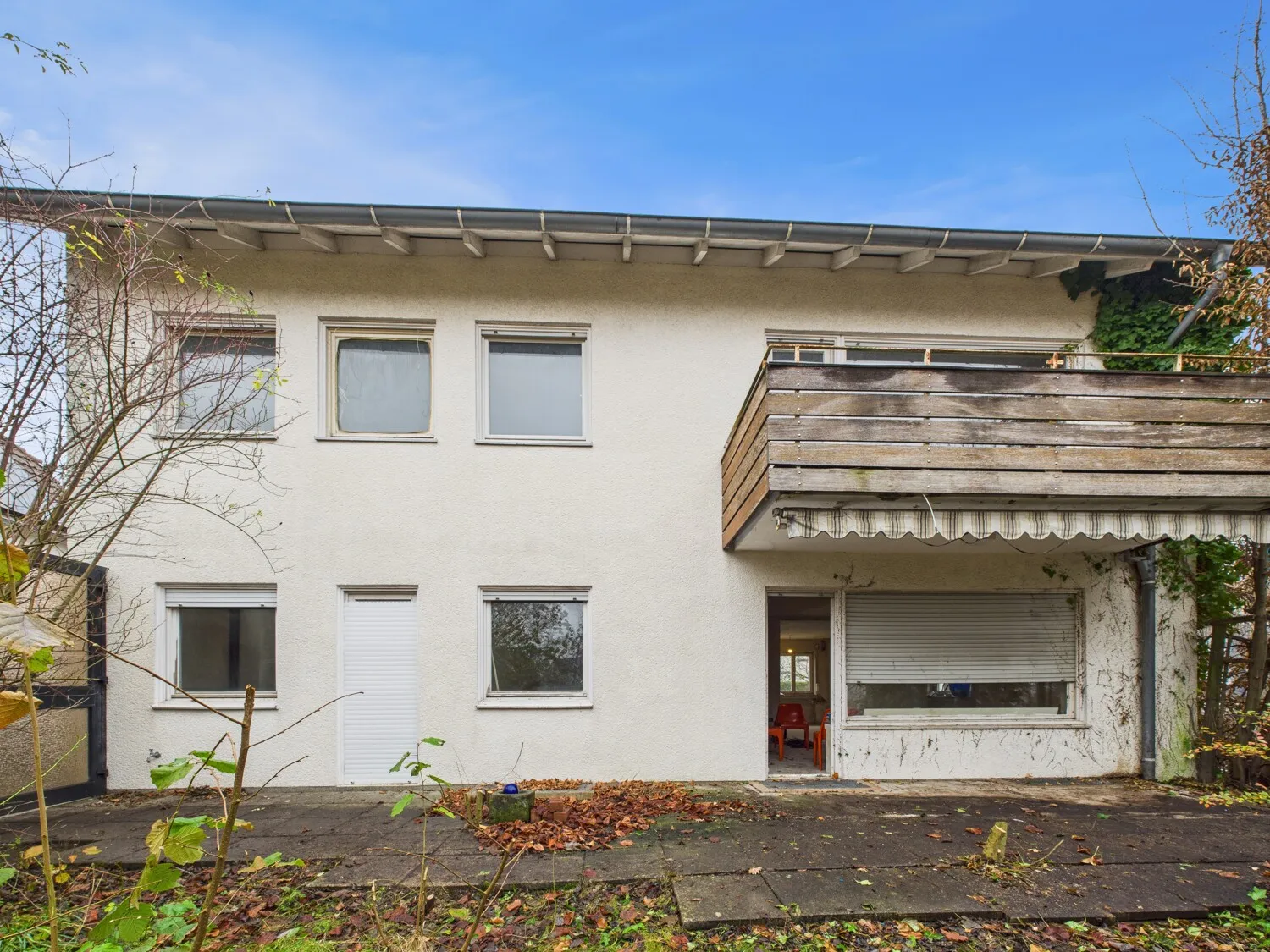 Bielefeld-Gellershagen: Stripped-down two-family house at Bultkamp Park | approx. 164 m² living space | Garage