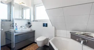 von_poll_real_estate_property_25019016a_image_6