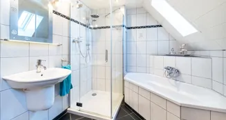 von_poll_real_estate_property_25336051_image_7