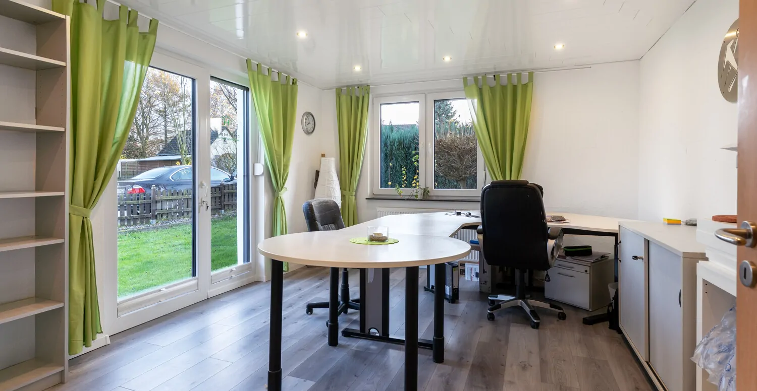 EG Büro / Schlafzimmer