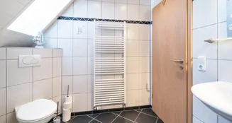 von_poll_real_estate_property_25336051_image_8