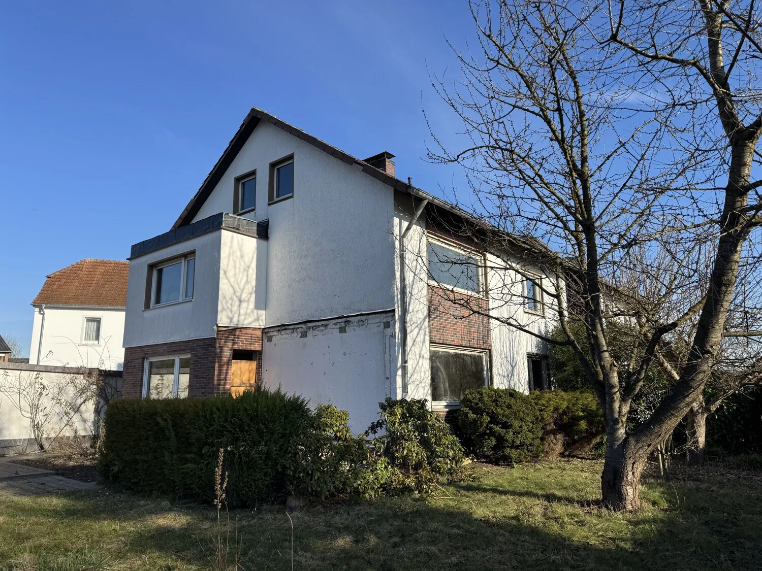 Bielefeld-Babenhausen: ENTKERNTES Einfamilienhaus mit guter Aufteilung | ca. 130 m² WFL | Garage