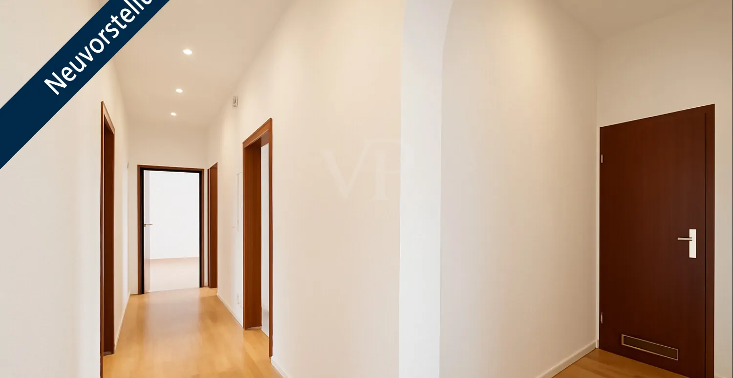 Lichtdurchflutete Altbauwohnung mit Balkon und Garage in ruhiger Lage