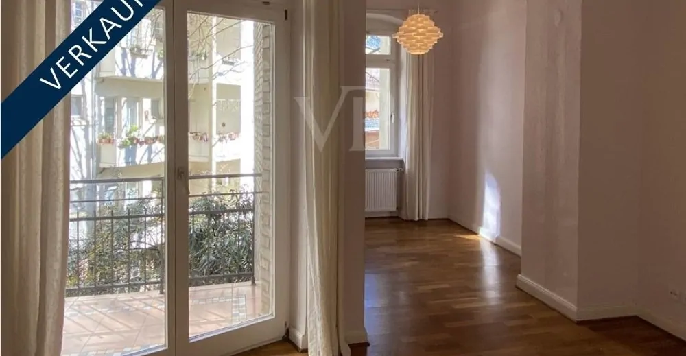 Beletage: Großzügige denkmalgeschützte Jugendstilwohnung