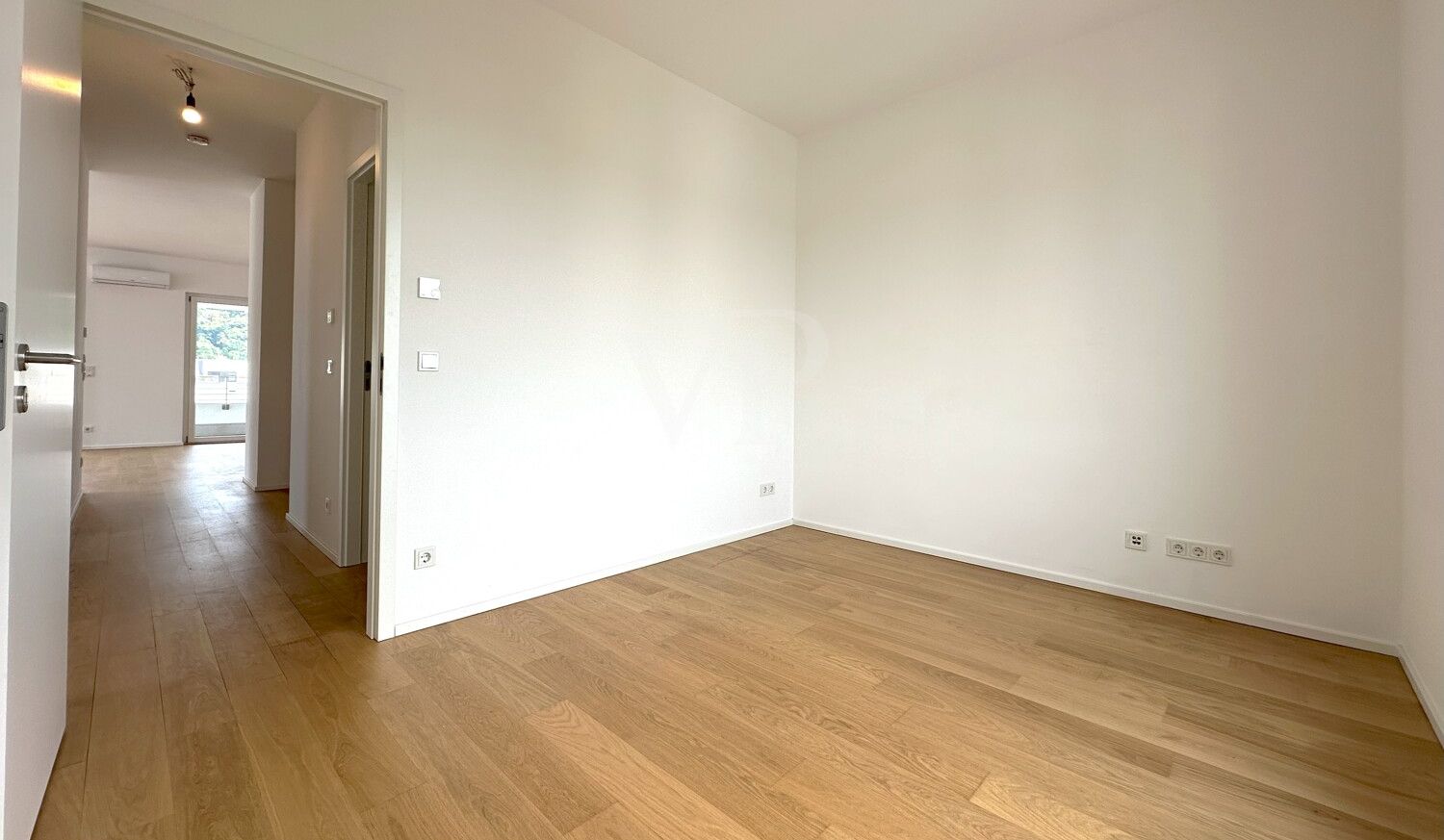 MTV: HD Südstadt Moderne Penthouse-Wohnung + Aufzug + barrierefrei + TG Stellplatz + Terrasse