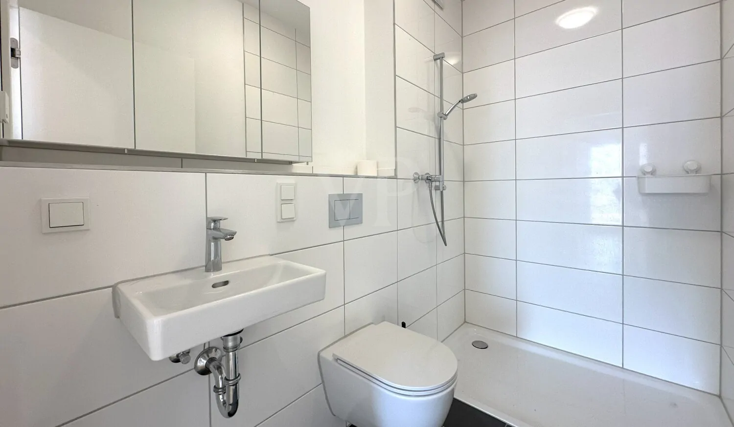 MTV: HD Südstadt Moderne Penthouse-Wohnung + Aufzug + barrierefrei + TG Stellplatz + Kellerraum + Terrasse