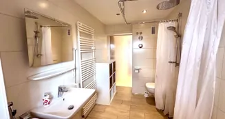 von_poll_real_estate_property_25018032_image_3