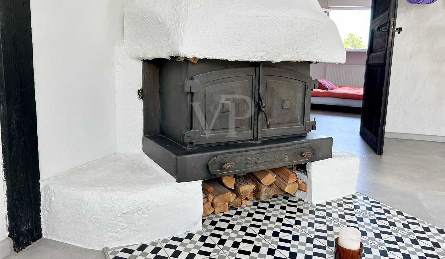 Modernes Loft in Toplage mit großem Wohnbereich und Kamin