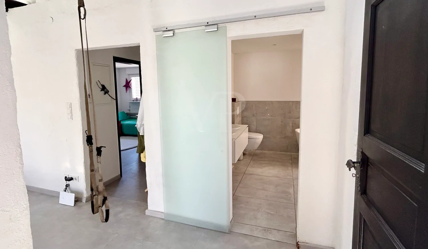 Modernes Loft in Toplage mit großem Wohnbereich und Kamin