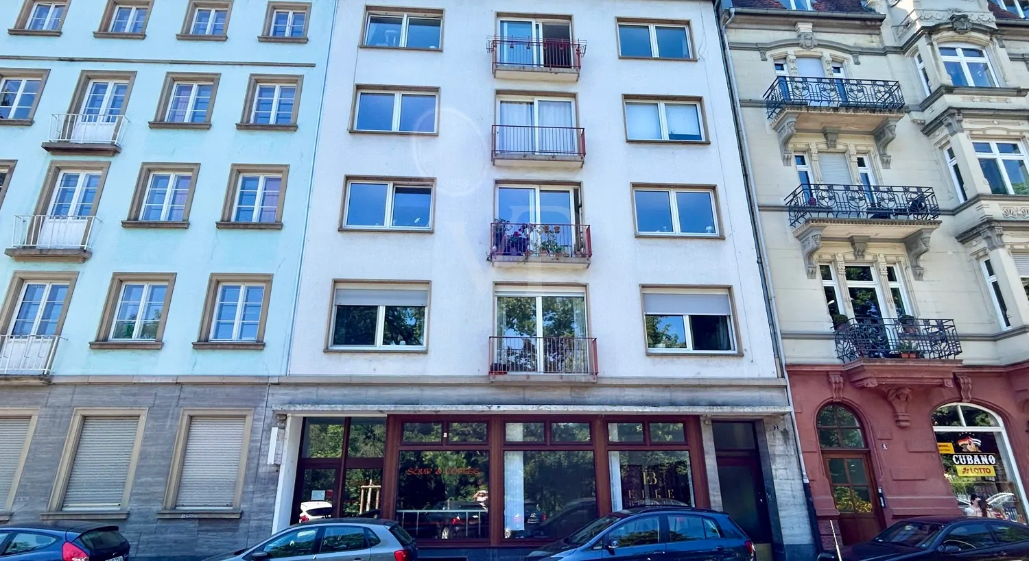 Modernes Loft in Toplage mit großem Wohnbereich und Kamin