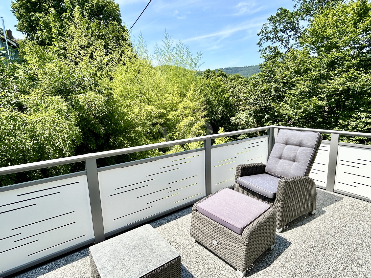 Idyllische Doppelhaushälfte mit Garten und herrlichem Ausblick