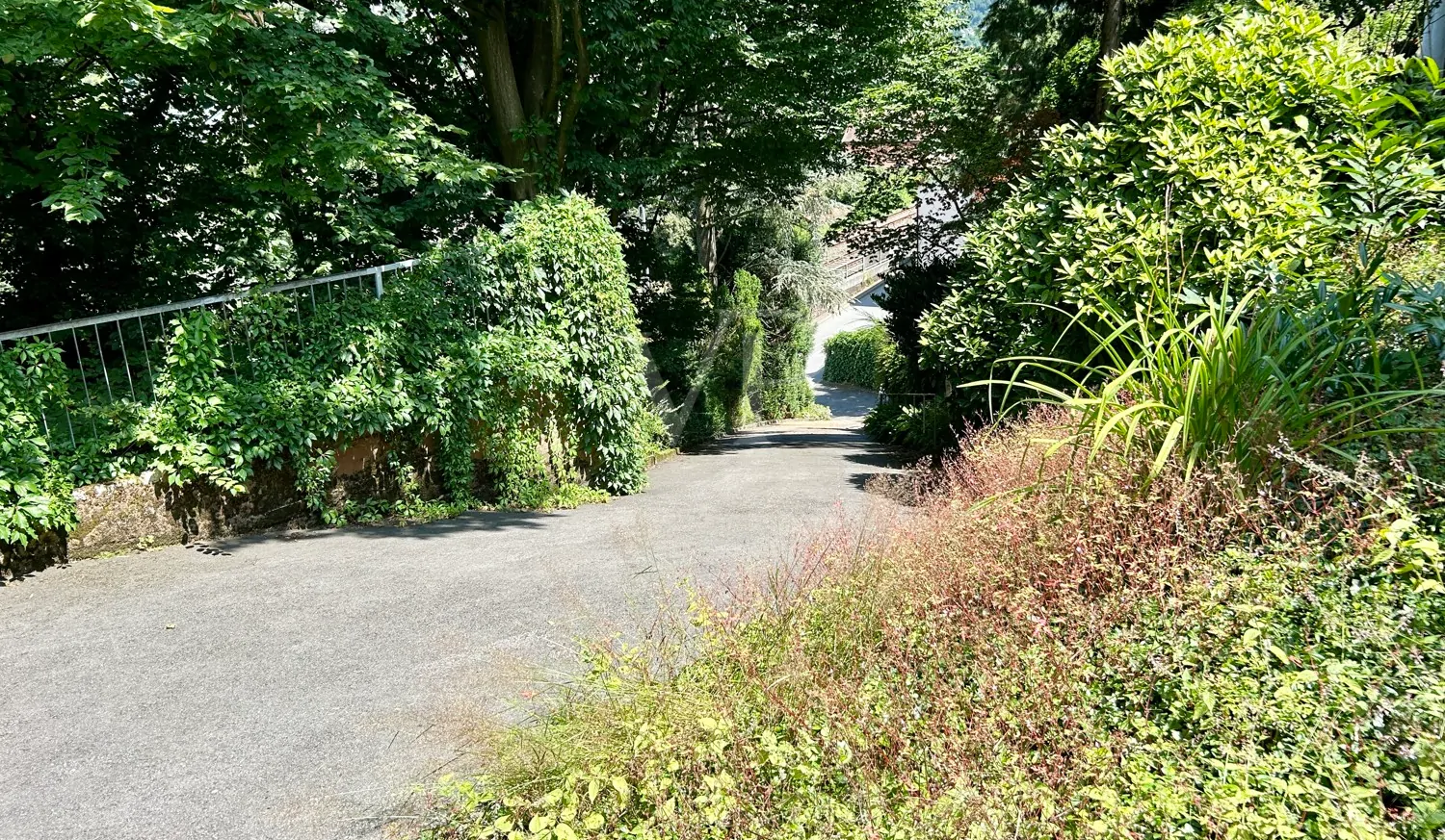 Idyllische Doppelhaushälfte mit Garten und herrlichem Ausblick