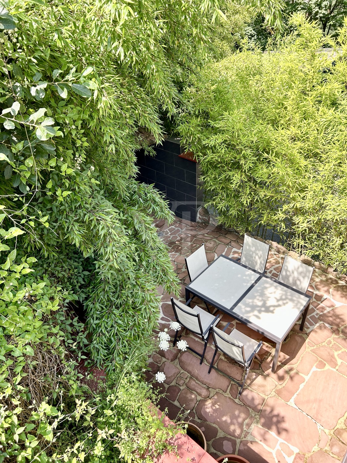 Idyllische Doppelhaushälfte mit Garten und herrlichem Ausblick