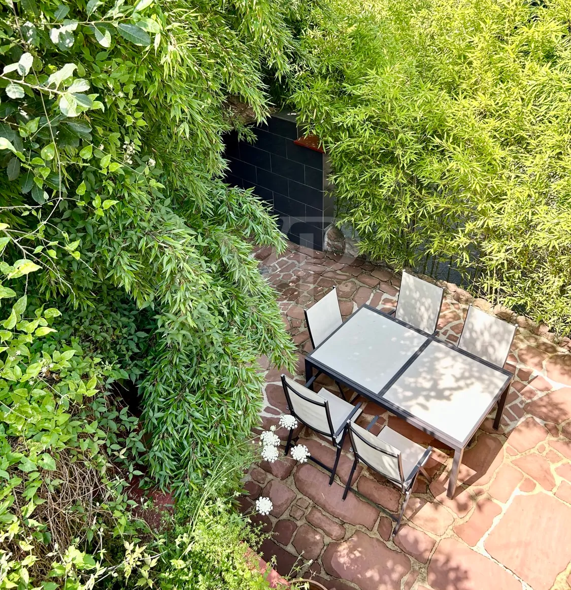 Idyllische Doppelhaushälfte mit Garten und herrlichem Ausblick