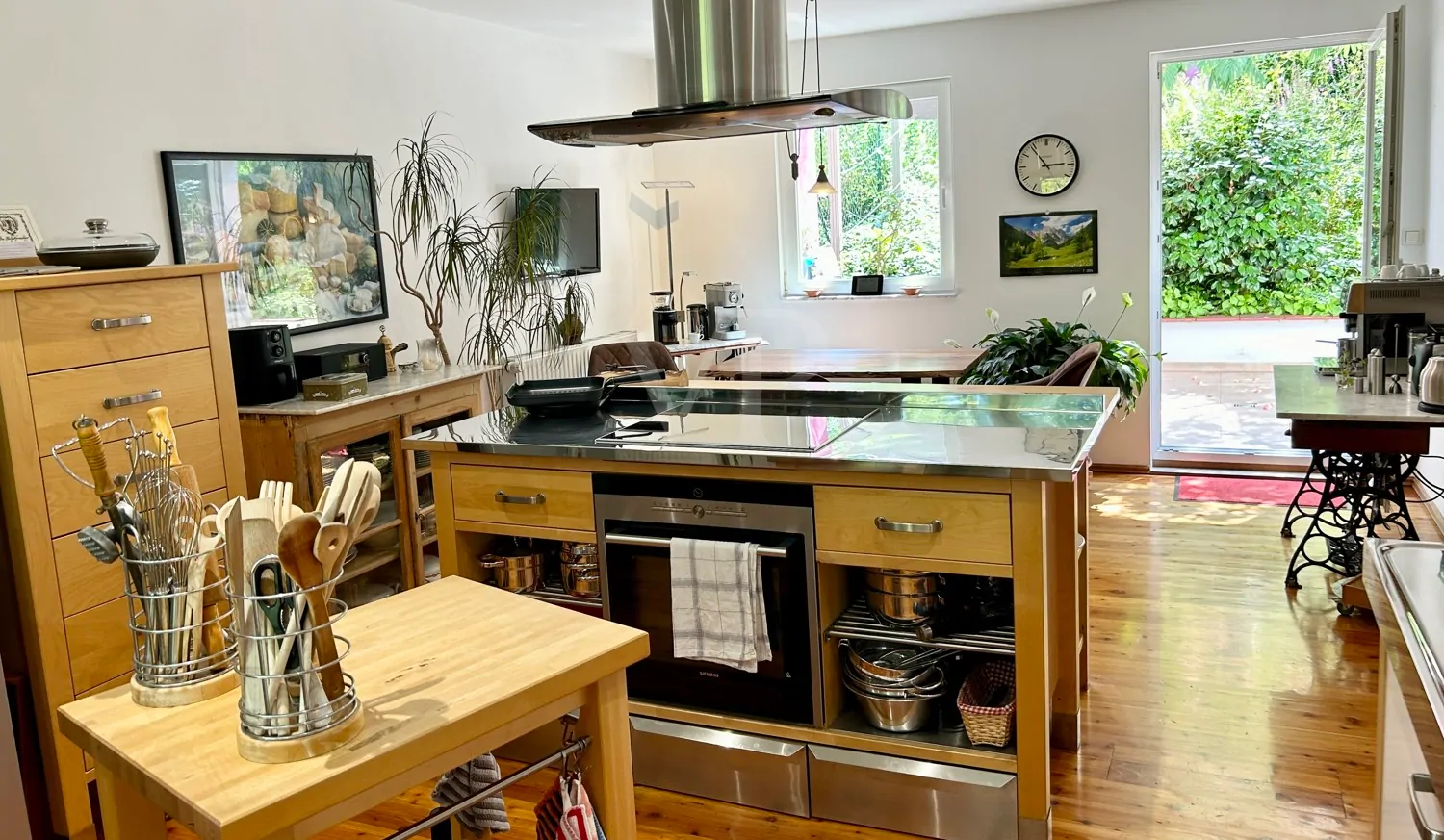 Idyllische Doppelhaushälfte mit Garten und herrlichem Ausblick