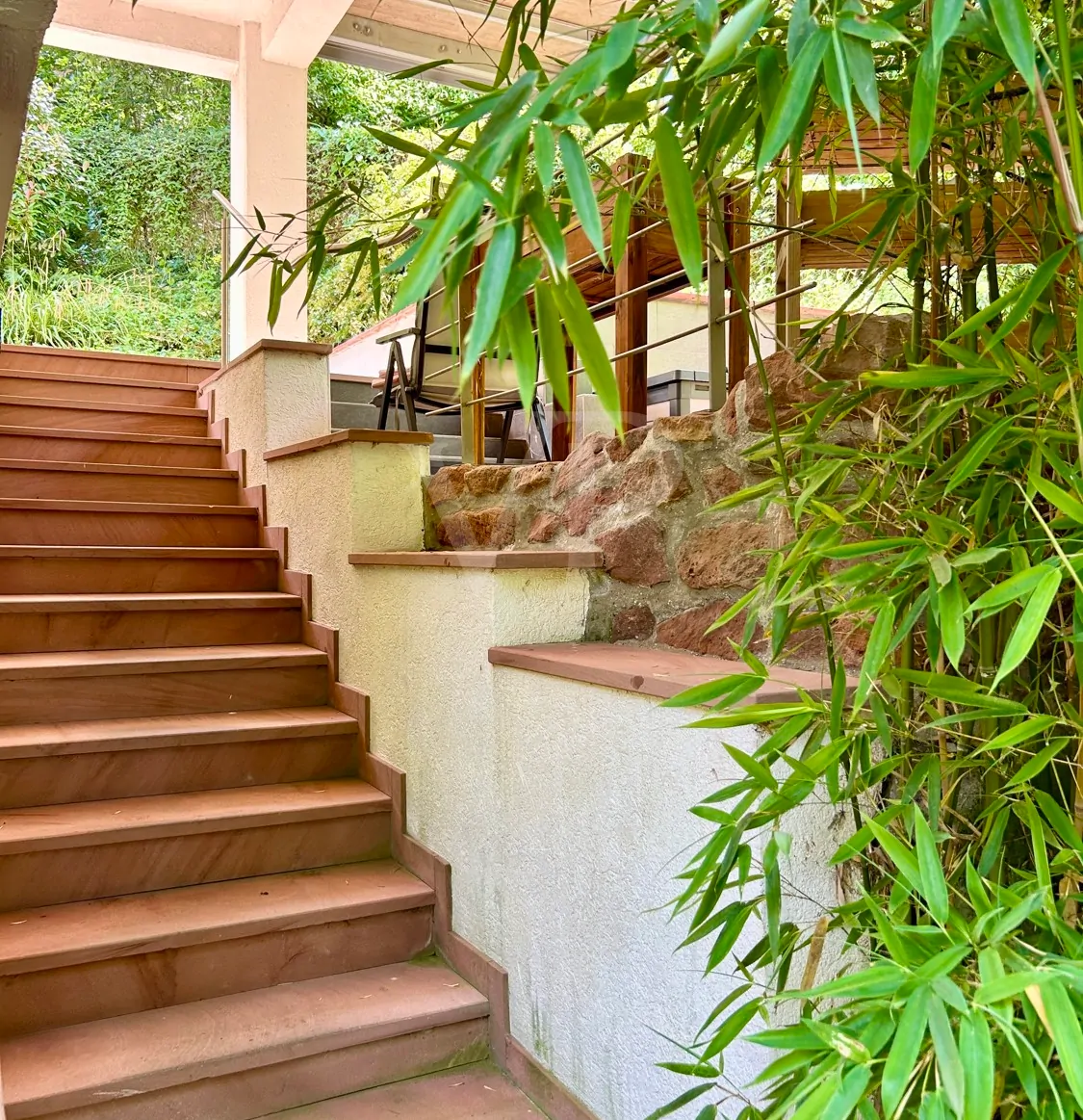Idyllische Doppelhaushälfte mit Garten und herrlichem Ausblick