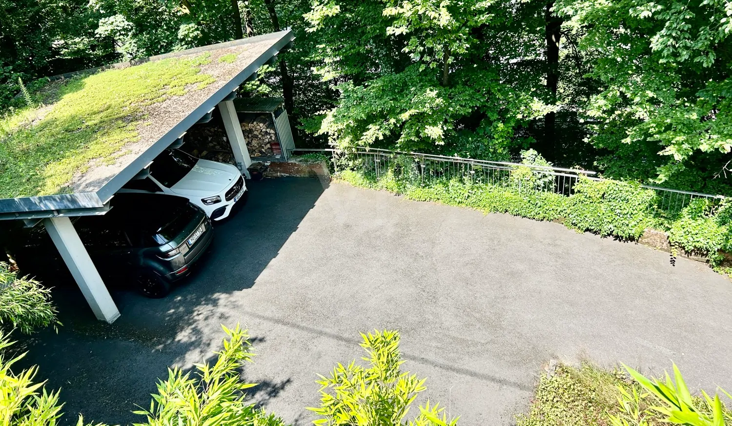 Idyllische Doppelhaushälfte mit Garten und herrlichem Ausblick