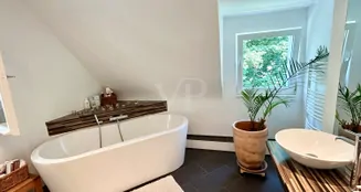 von_poll_real_estate_property_24018033_image_22