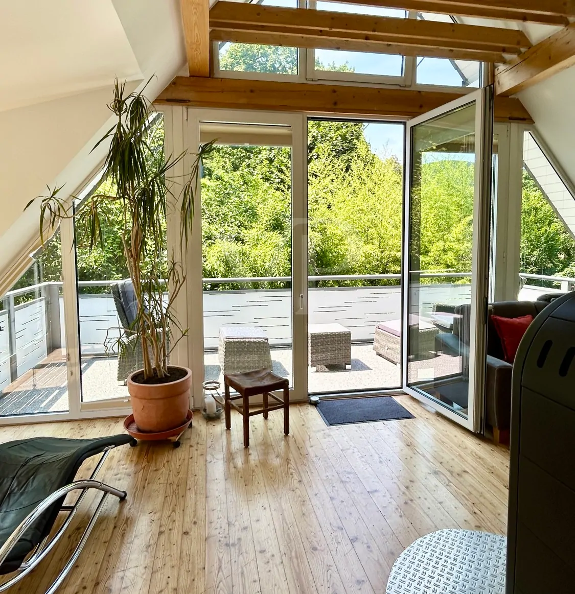 Idyllische Doppelhaushälfte mit Garten und herrlichem Ausblick