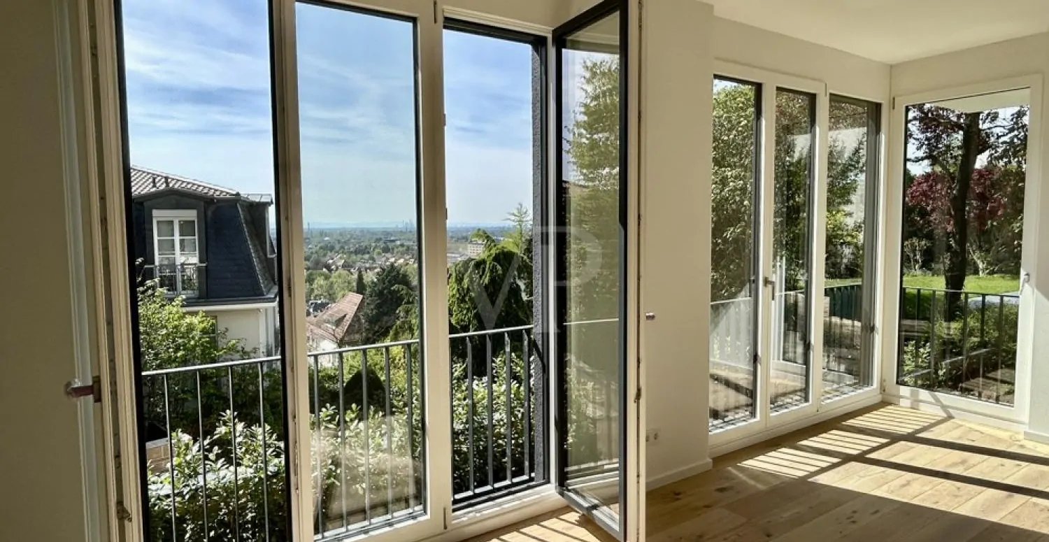 Moderne 3-Zimmer-Wohnung mit Rheinebene-Blick