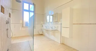 von_poll_real_estate_property_24018016_image_5