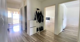 von_poll_real_estate_property_24018022_N_image_2