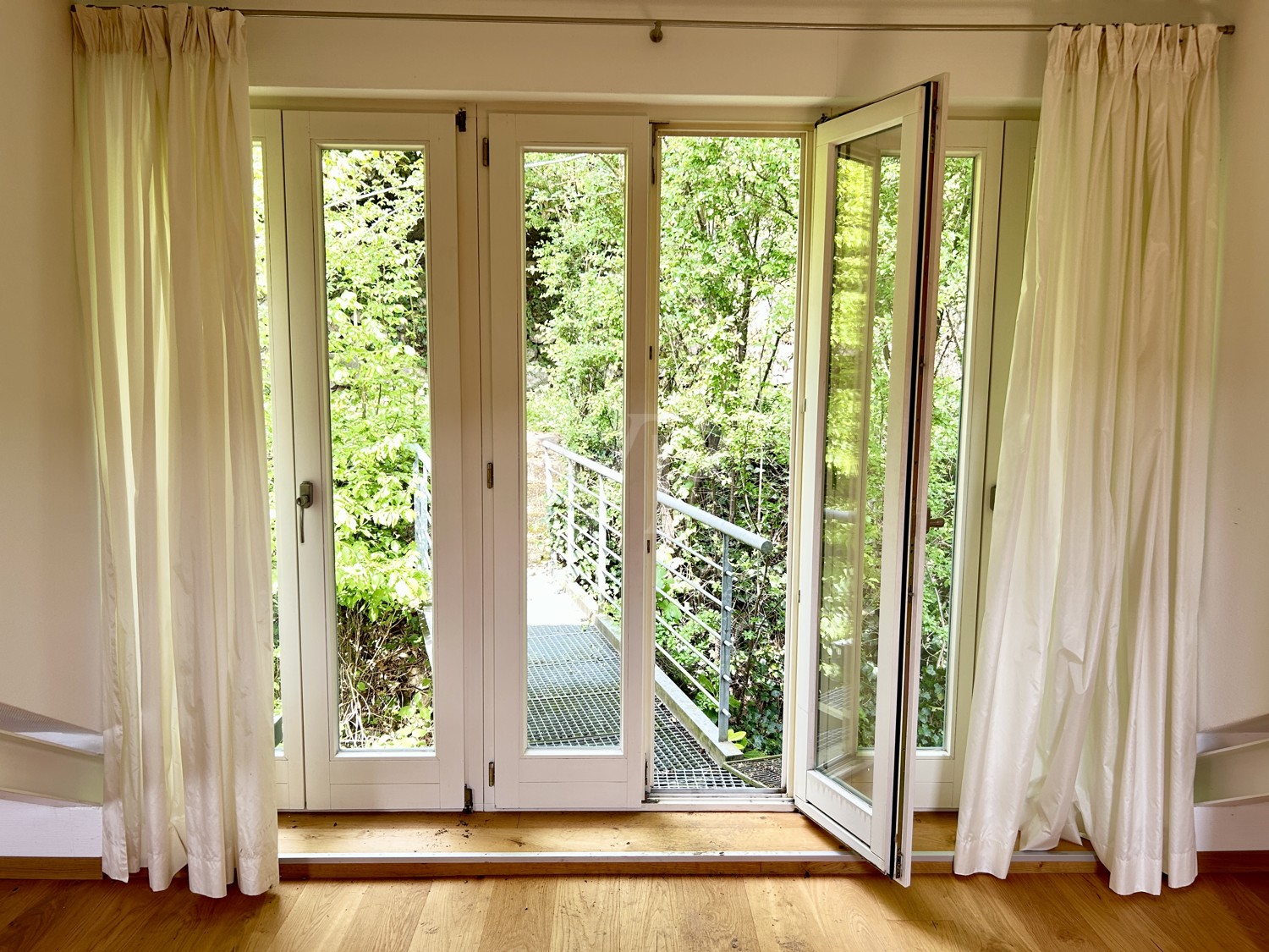Traumhafte Villa mit frontalem Neckarblick und Personenaufzug