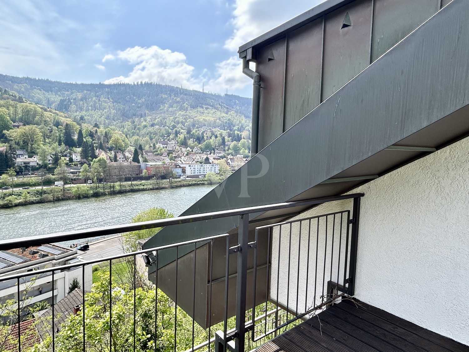 Traumhafte Villa mit frontalem Neckarblick und Personenaufzug