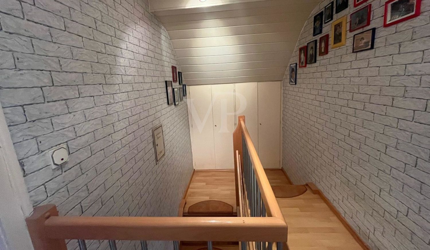 Neuer Preis: Freistehendes Einfamilienhaus mit großem Garten auf Erbpachtgrundstück
