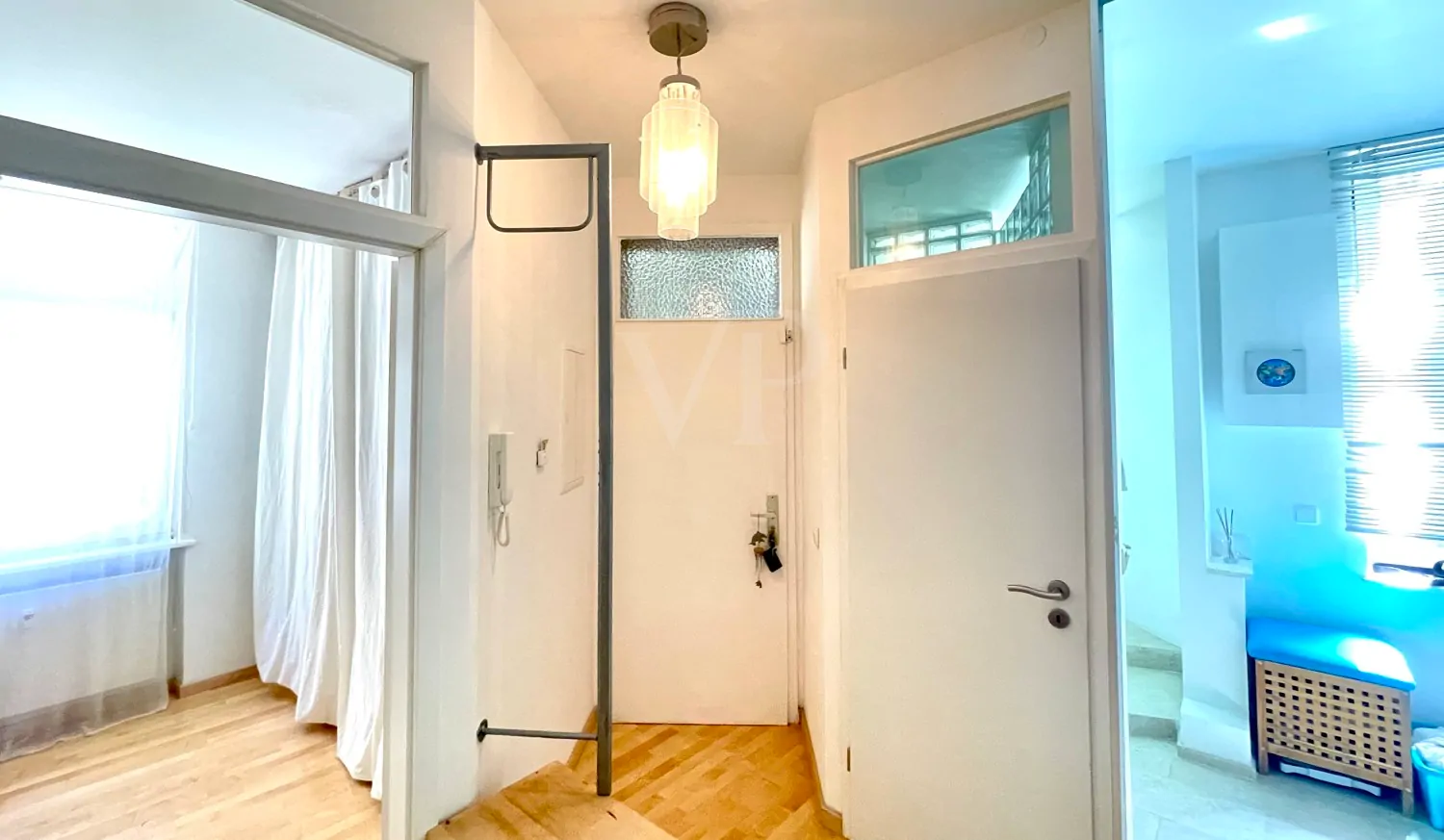 Oase in der Innenstadt: Zentrale, sanierte Beletage-Wohnung in historischem Hinterhaus